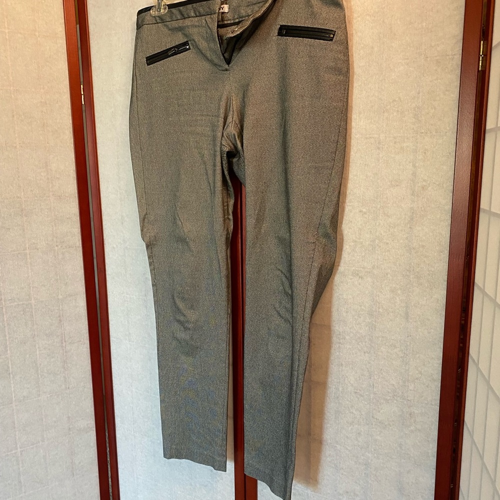 Women’s tapered pants